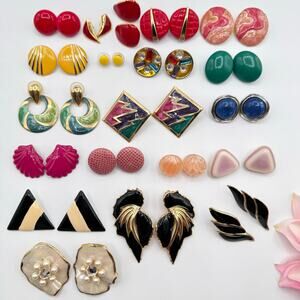 20 Pair 80s Vintage Colorful Fun Earring Lot Costume Jewelry To Wear Or Resell